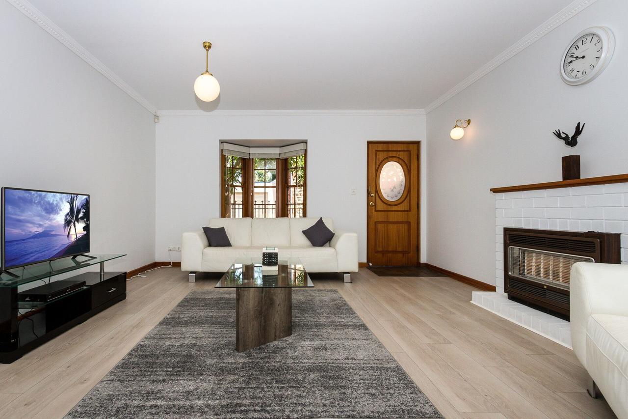 Adelaide Style Accommodation-Getaway In North Adelaide- Close To City Екстериор снимка